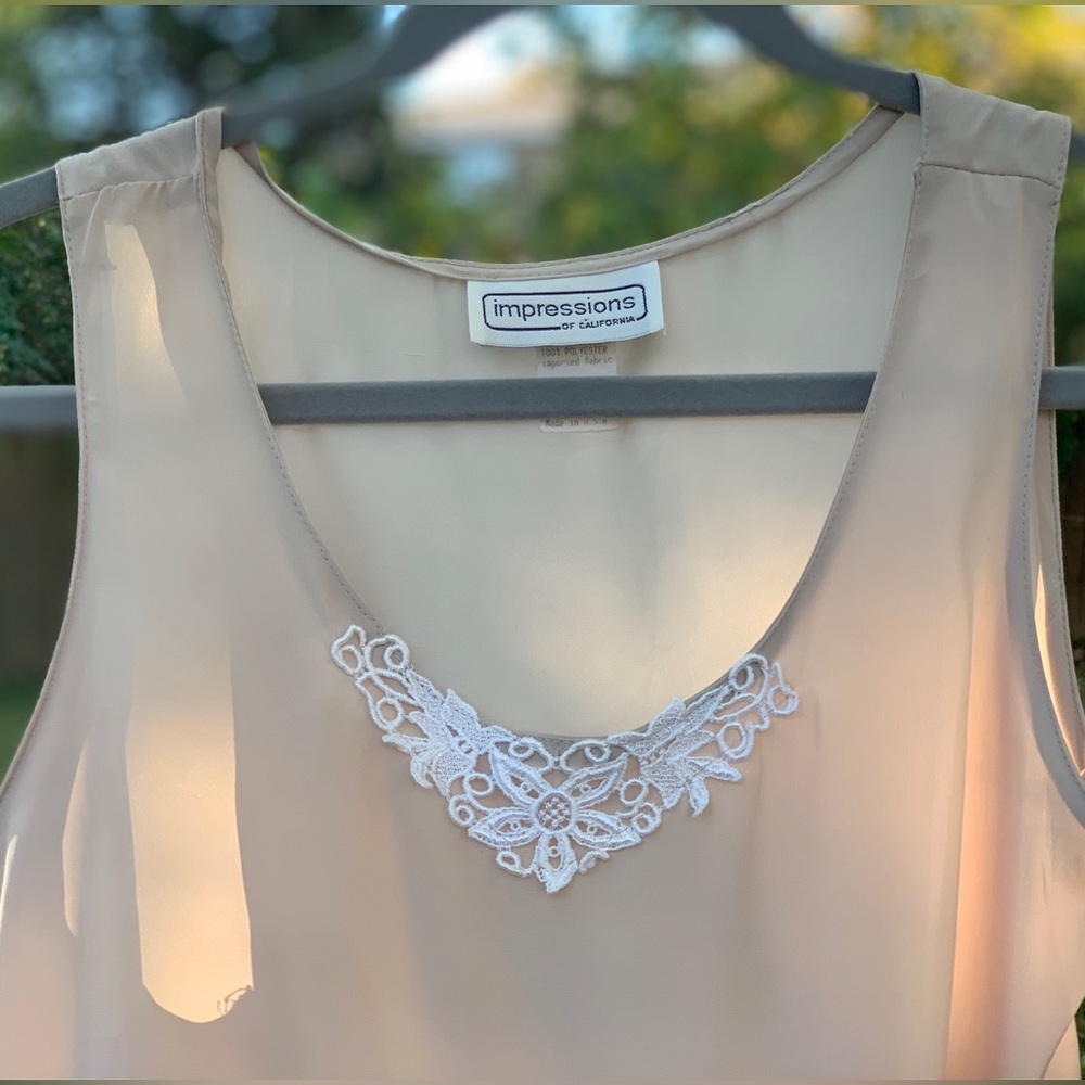 Vintage Impressions of California Sleeveless Camisole Tank w/ White Lace Detail - Picture 12 of 13
